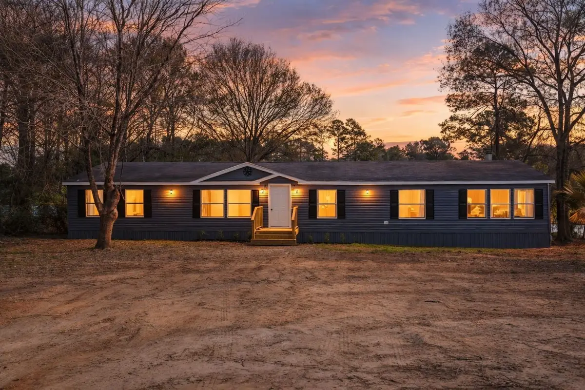 11759 W Hollyhill Drive, Plantersville, TX 77363 - #1