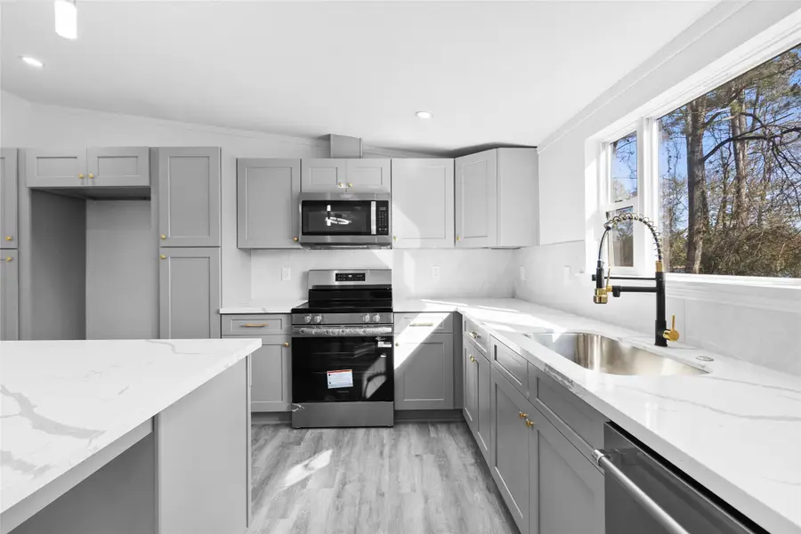 11759 W Hollyhill Drive, Plantersville, TX 77363 - #3