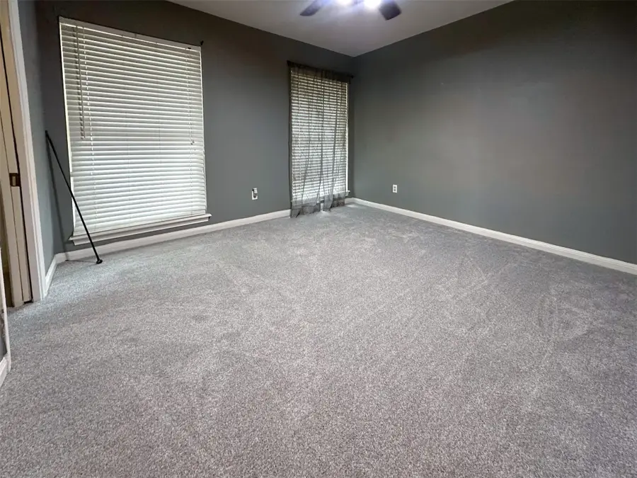127 Begonia Street, Lake Jackson, TX 77566 - #3