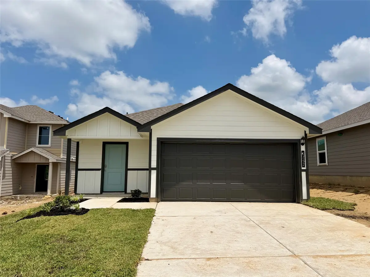 1252 Hickory Grove Street, Brenham, TX 77833 - #1