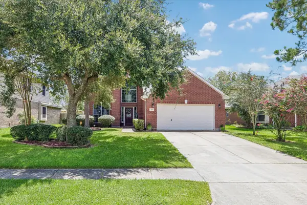 429 Blossomwood Drive, League City, TX 77573