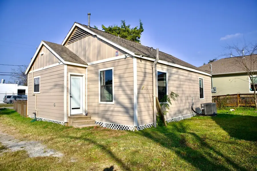 428 Van Molan Street, Houston, TX 77022 - #3