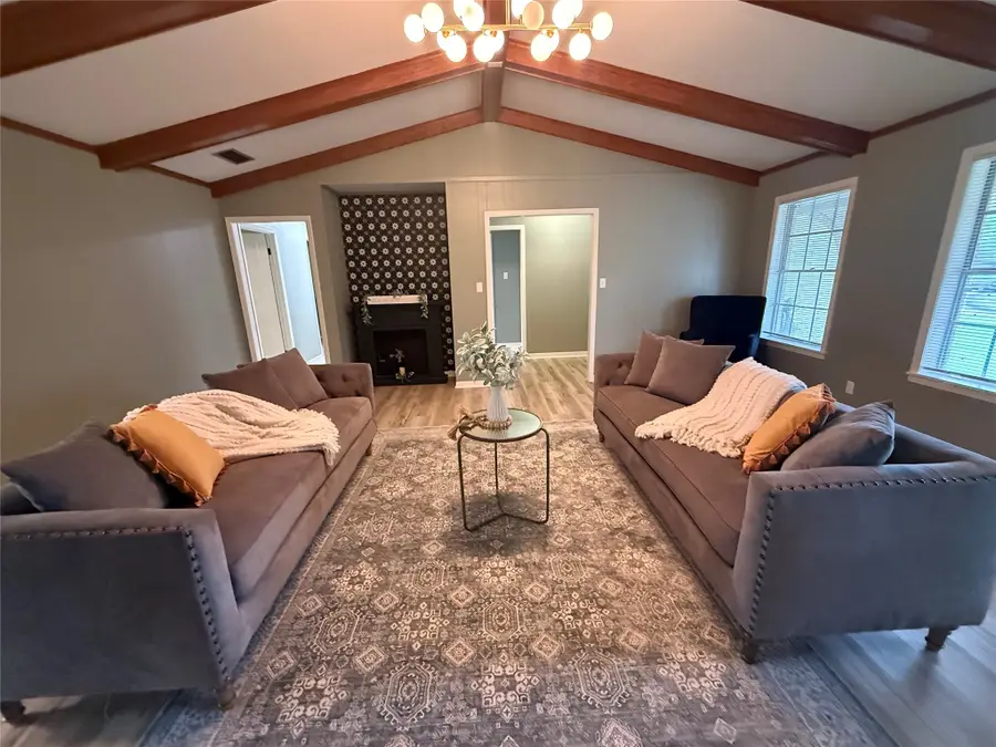 605 Clearsprings Drive, Brenham, TX 77833 - #2