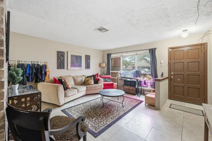 3418 Luton Park Drive, Houston, TX 77082 - Image #3