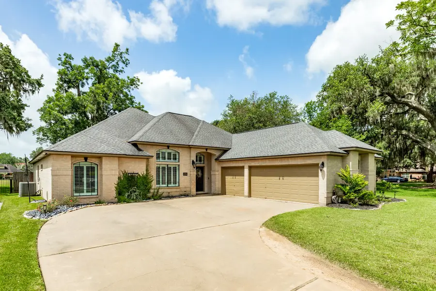 2286 Riverside Drive, West Columbia, TX 77486 - #2
