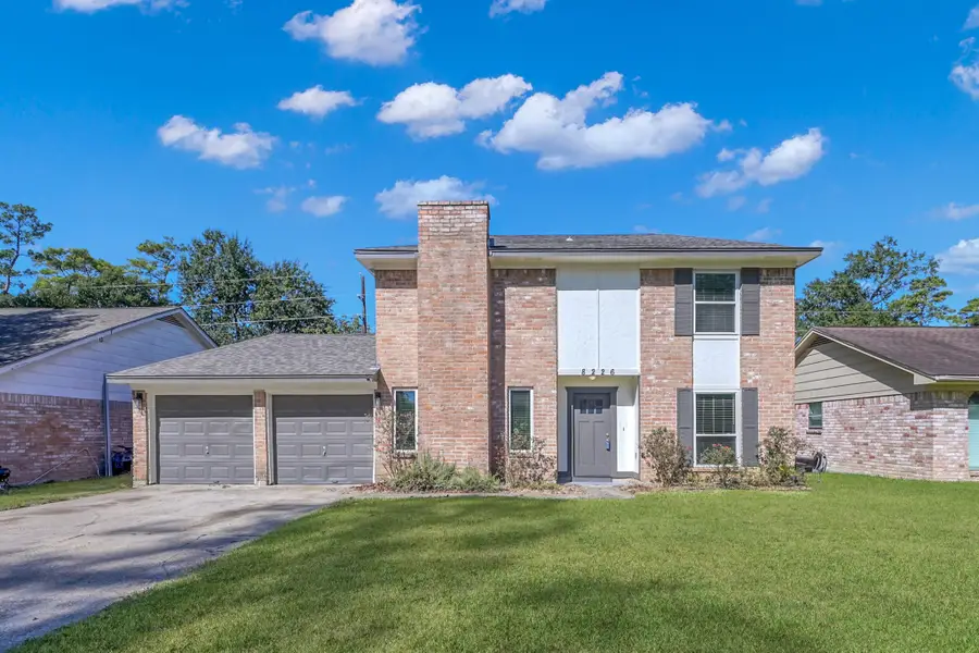 8226 Autumn Willow Drive, Tomball, TX 77375 - Image #2