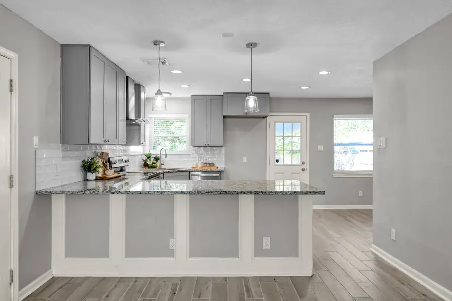 8226 Autumn Willow Drive, Tomball, TX 77375 - Image #3