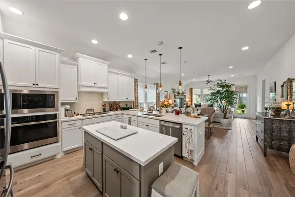 15718 Autumn Sun Court, Conroe, TX 77302