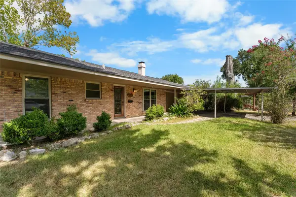 1911 Manila Lane, Houston, TX 77043