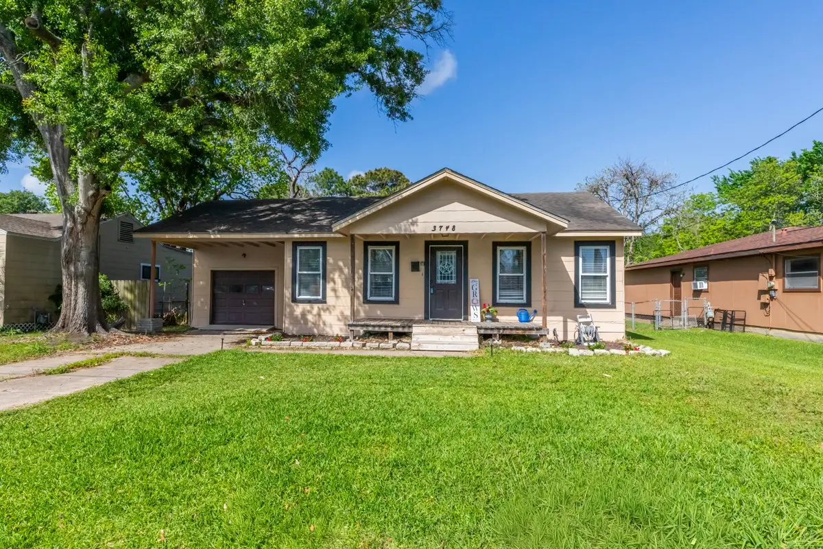3748 Grant Avenue, Groves, TX 77619 - #1