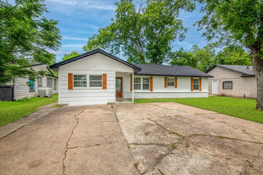 2922 Knotty Oaks Trail, Houston, TX 77045 - Image #2