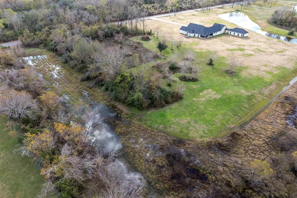 702 County Road 34, Angleton, TX 77515 - #1