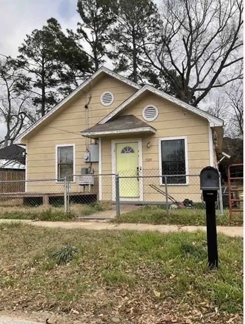 1504 S Kennedy Avenue, Tyler, TX 75701