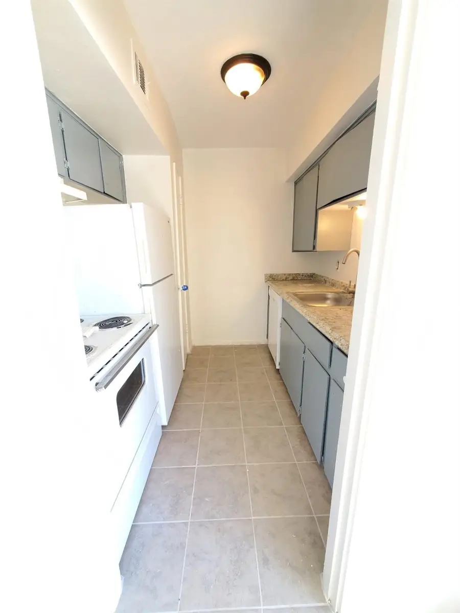 6500 Rampart Street #40, Houston, TX 77081 - Image #3