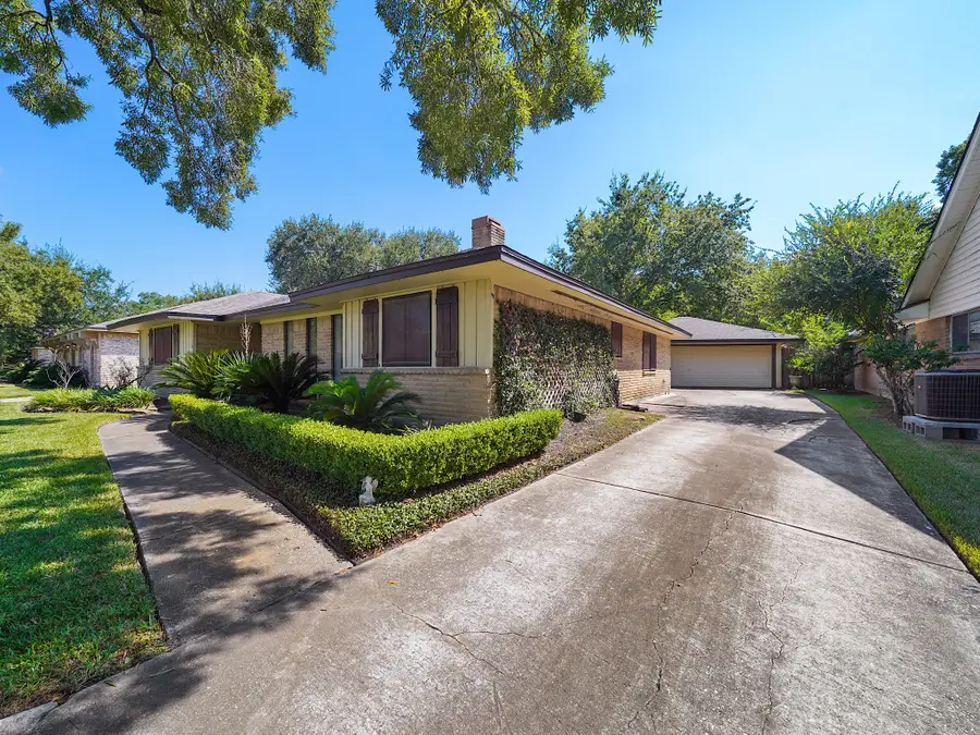 1114 Laurel Valley Drive, Houston, TX 77062 - #2