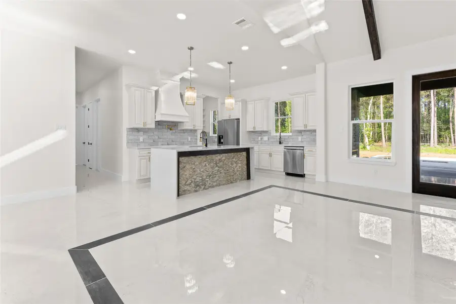 3035 Coast Dr, Dayton, TX 77535 - #3