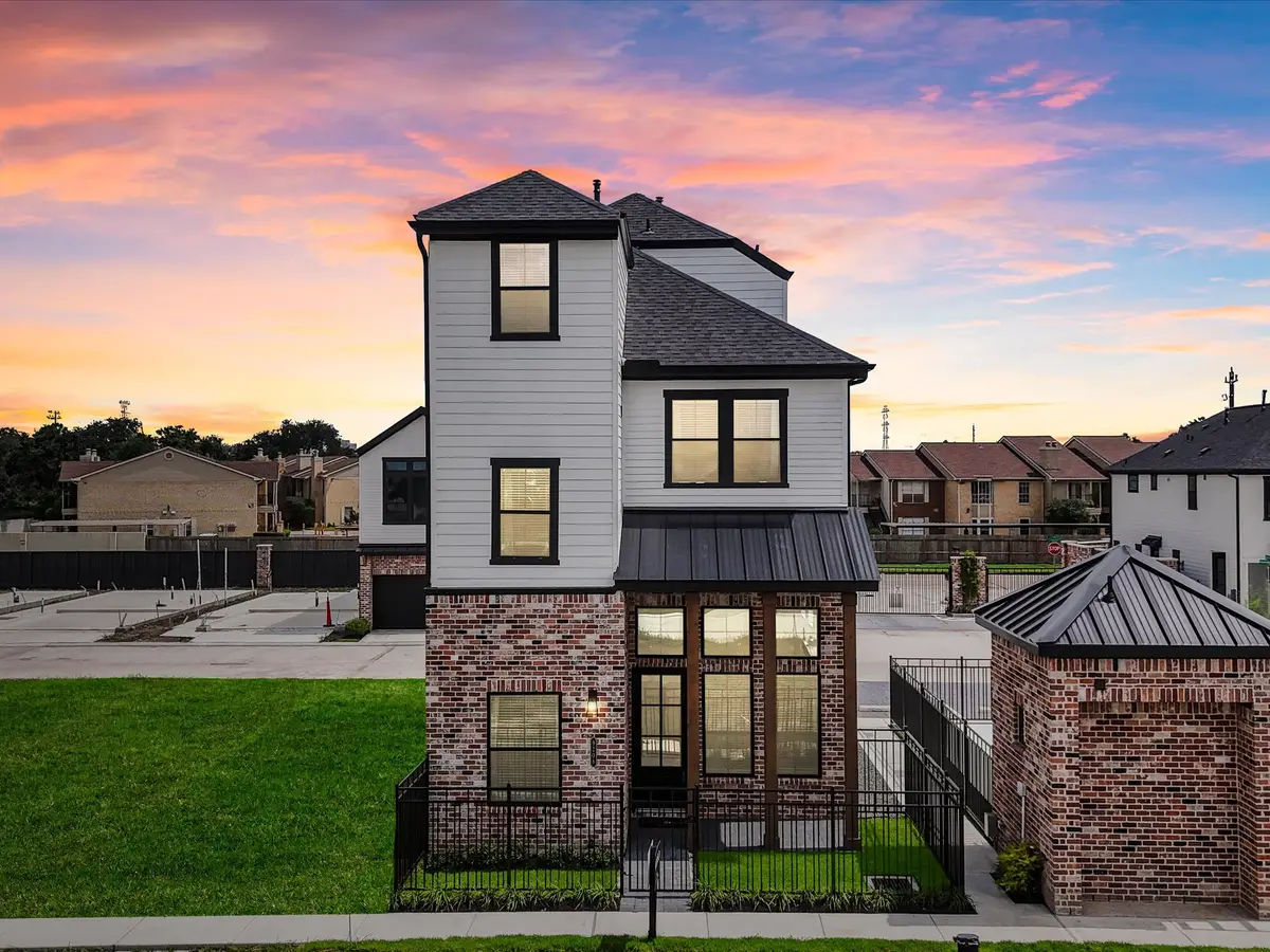 9216 Washington Heights Street, Houston, TX 77063 - #1