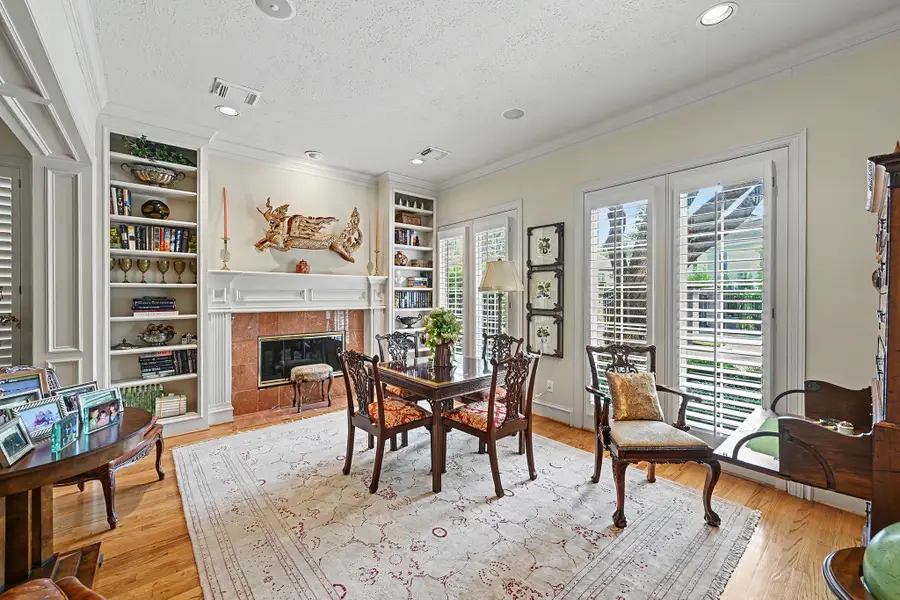 69 Wynden Oaks Drive, Houston, TX 77056 - #3