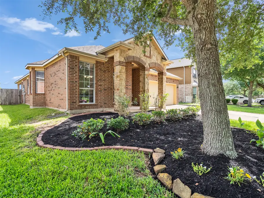 12916 Southern Valley Drive, Pearland, TX 77584 - #2