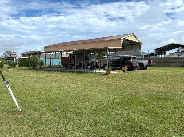 920 S Sage Road, Crystal Beach, TX 77650