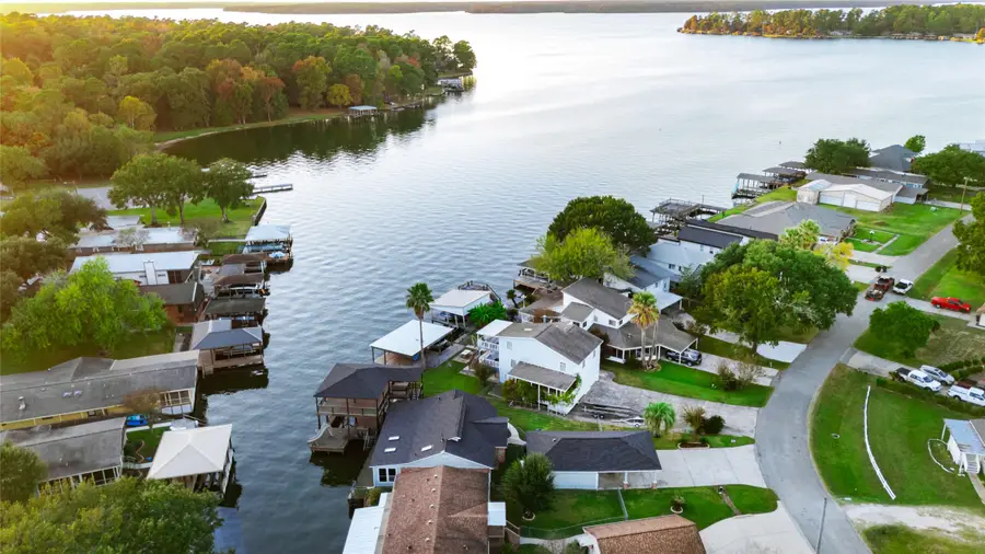 14263 Shadow Bay Drive, Willis, TX 77318 - Image #2