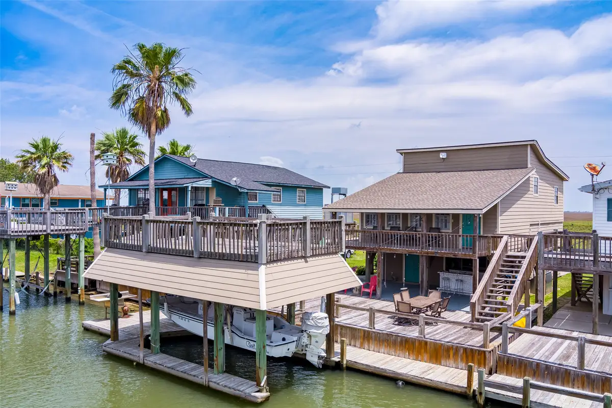 1247 Bay Street, Crystal Beach, TX 77650 - #1