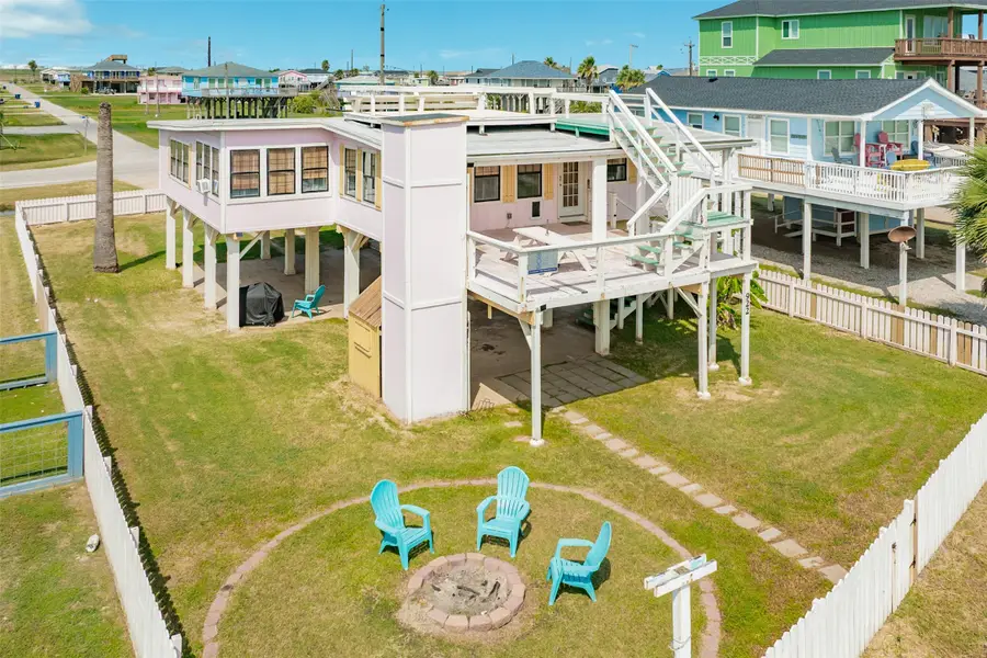 922 Seashell Drive, Freeport, TX 77541 - #2
