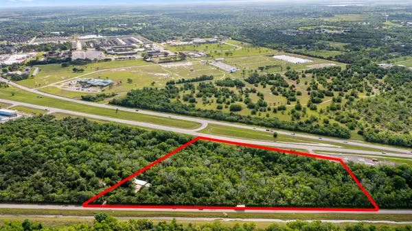 002 Johnston Street, Alvin, TX 77511