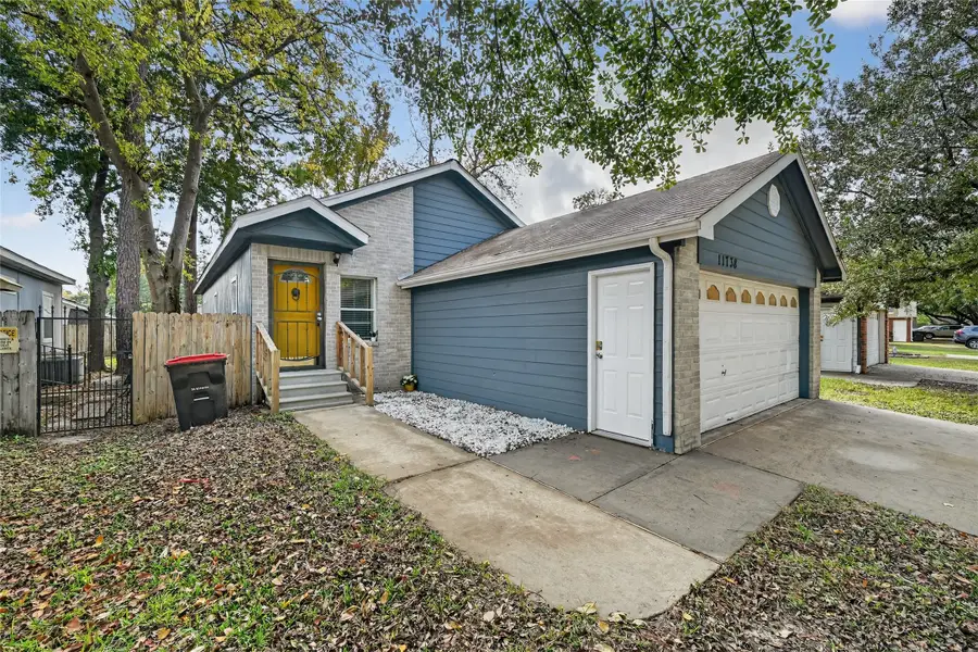 11738 Greencanyon Drive, Houston, TX 77044 - Image #2