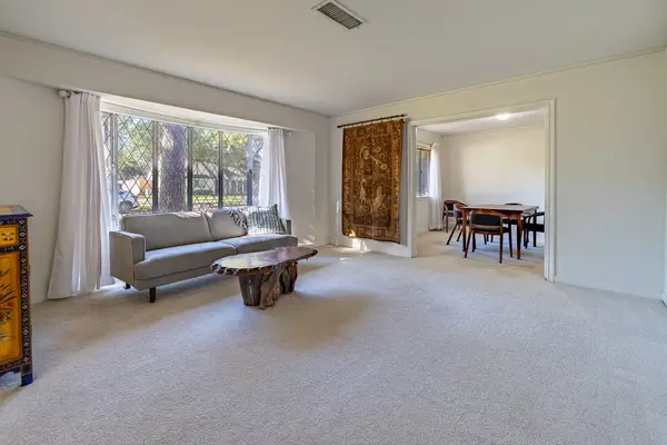 5238 Loch Lomond Drive, Houston, TX 77096