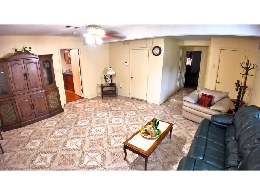 4840 Cornell Drive, Beaumont, TX 77705 - Image #2