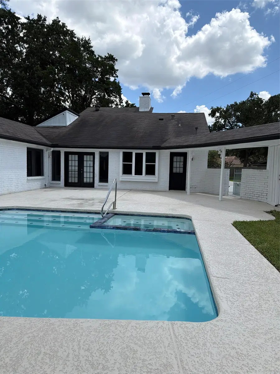 414 N Pecan Dr, Tomball, TX 77375 - #2