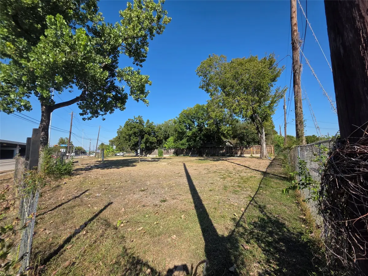 11206 Eastex Freeway, Houston, TX 77093 - Image #1