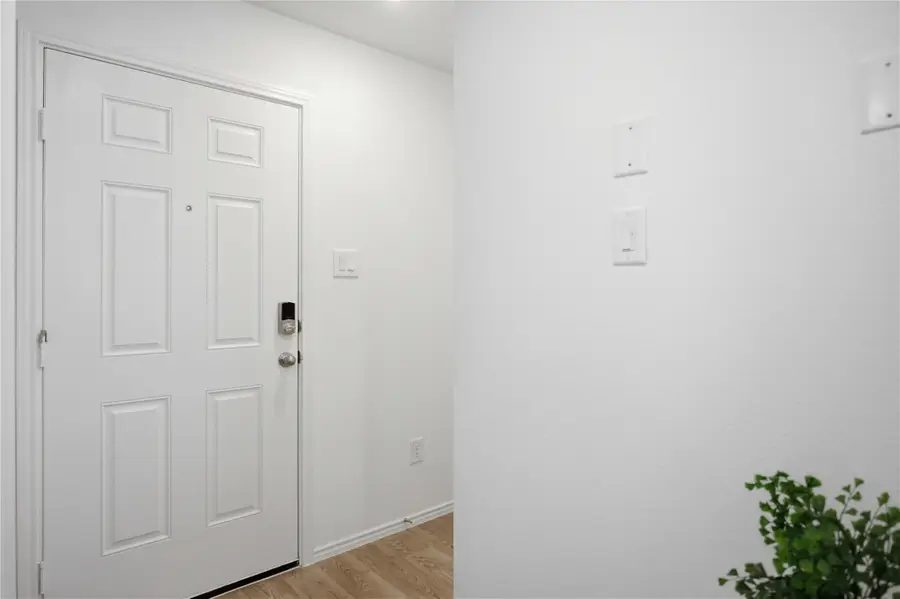 6021 Pineapple Street, Houston, TX 77048 - #3