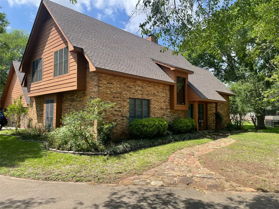 1000 Allison Street, Brenham, TX 77833 - #2