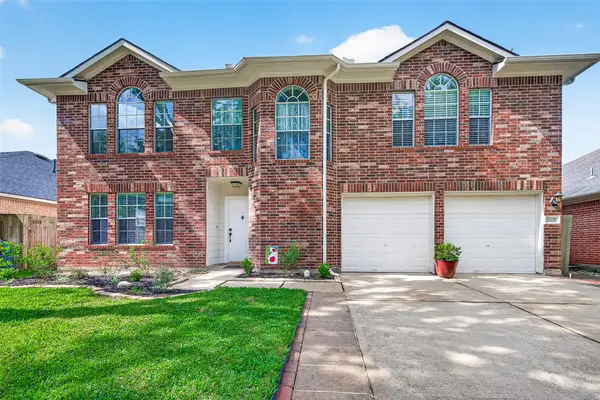 17235 Laguna Trail Drive, Houston, TX 77095