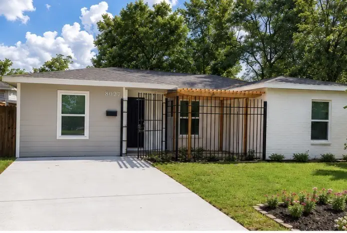 8027 Herschelwood Street, Houston, TX 77033 - #2