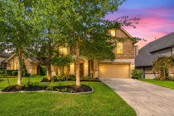 35 N Wheatleigh Drive, Tomball, TX 77375
