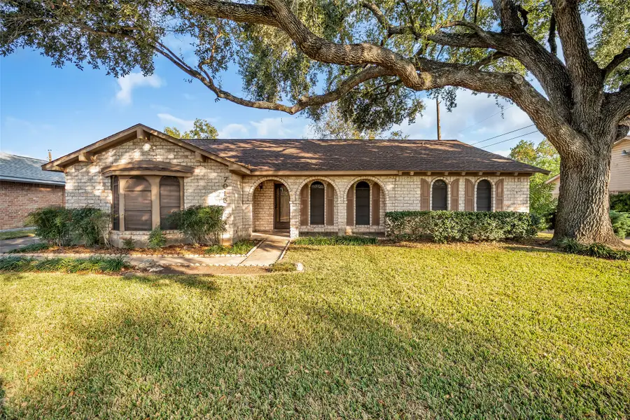 7015 Lacy Hill Drive, Houston, TX 77036 - Image #3