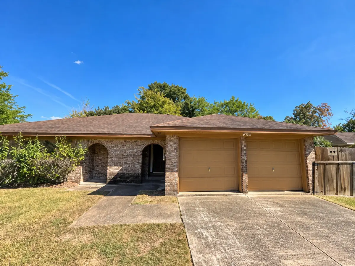 8610 Honeysuckle Street, Highlands, TX 77562 - #1