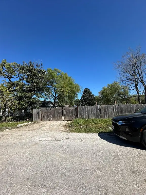 5607 Hilary Street, Houston, TX 77026 - #2