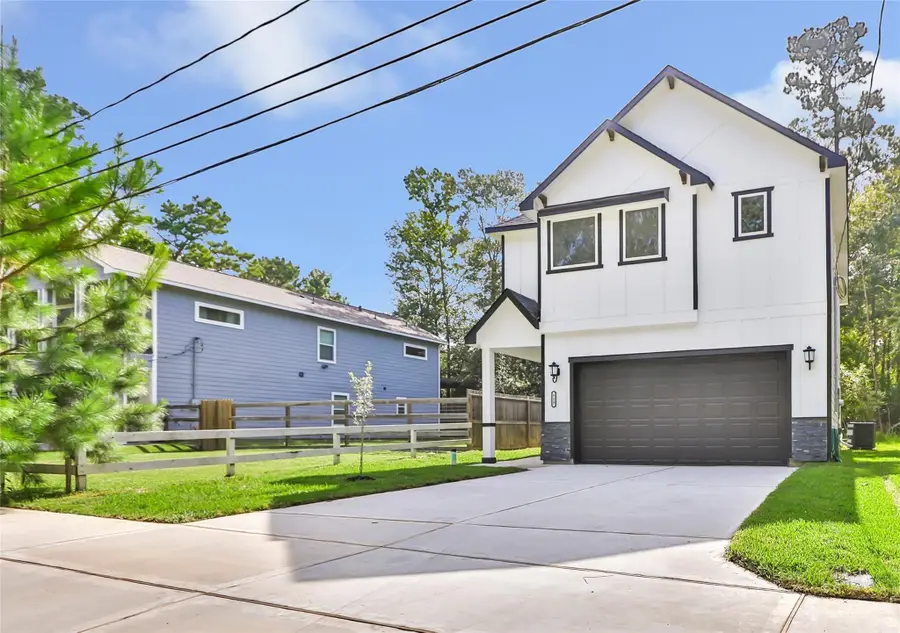 729 Magnolia Point Drive, Huffman, TX 77336 - Image #2