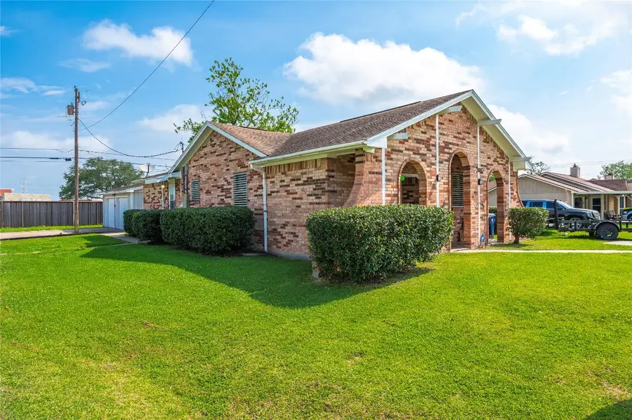 6918 Woodrow Street, Texas City, TX 77591 - #2