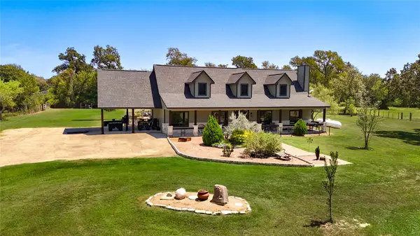22313 Chapman Rd, Hempstead, TX 77445