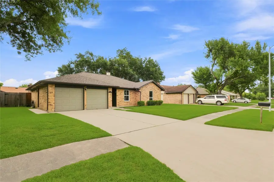 10527 Sageyork Drive, Houston, TX 77089 - #2