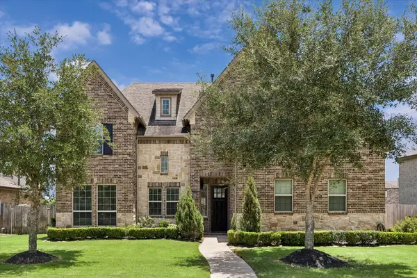 1907 Sapphire Pines Lane, Rosenberg, TX 77469