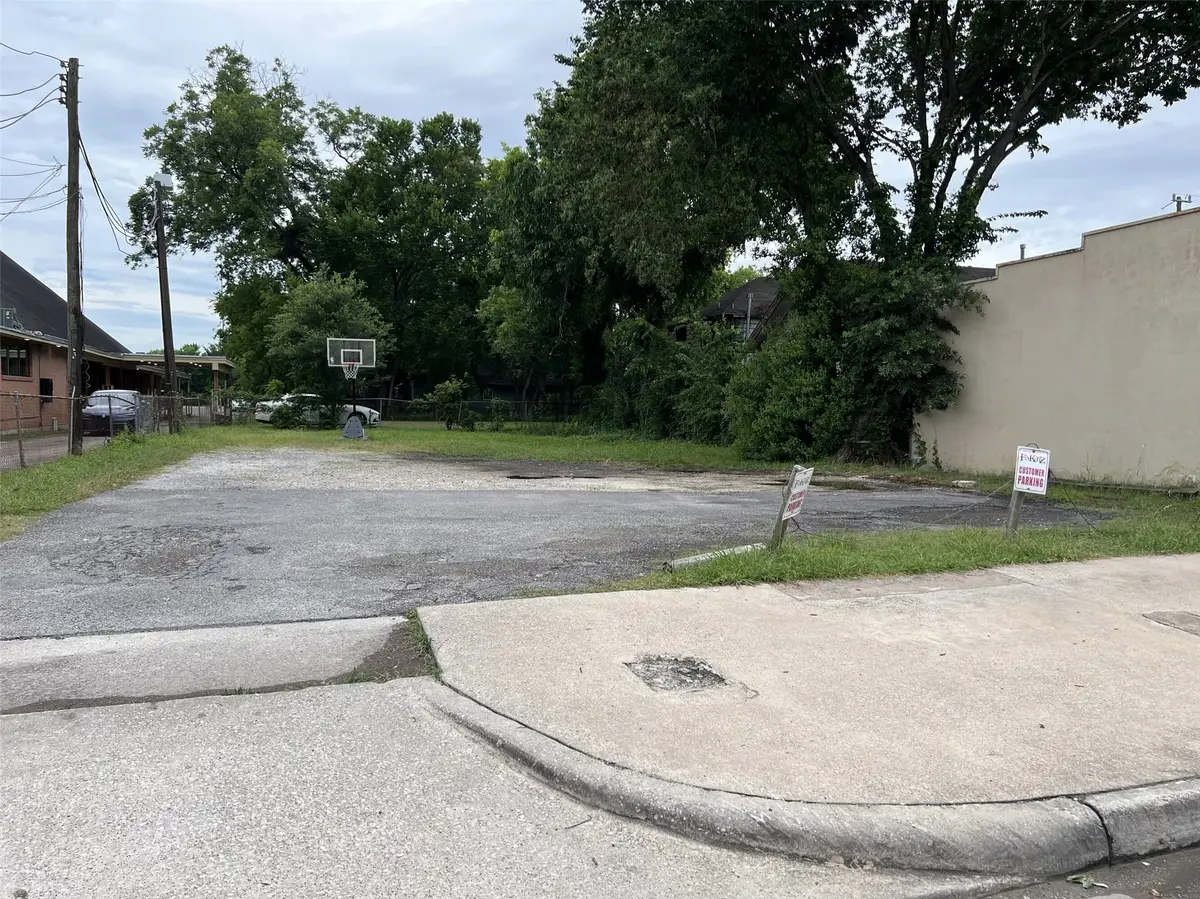 4416 Lyons Avenue, Houston, TX 77020 - Image #1