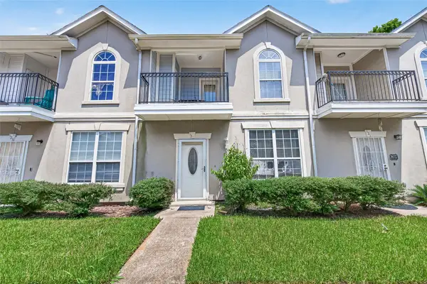 11045 Landswalk Drive #122, Houston, TX 77099