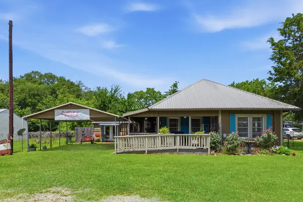 9282 State Highway 75 S, New Waverly, TX 77358