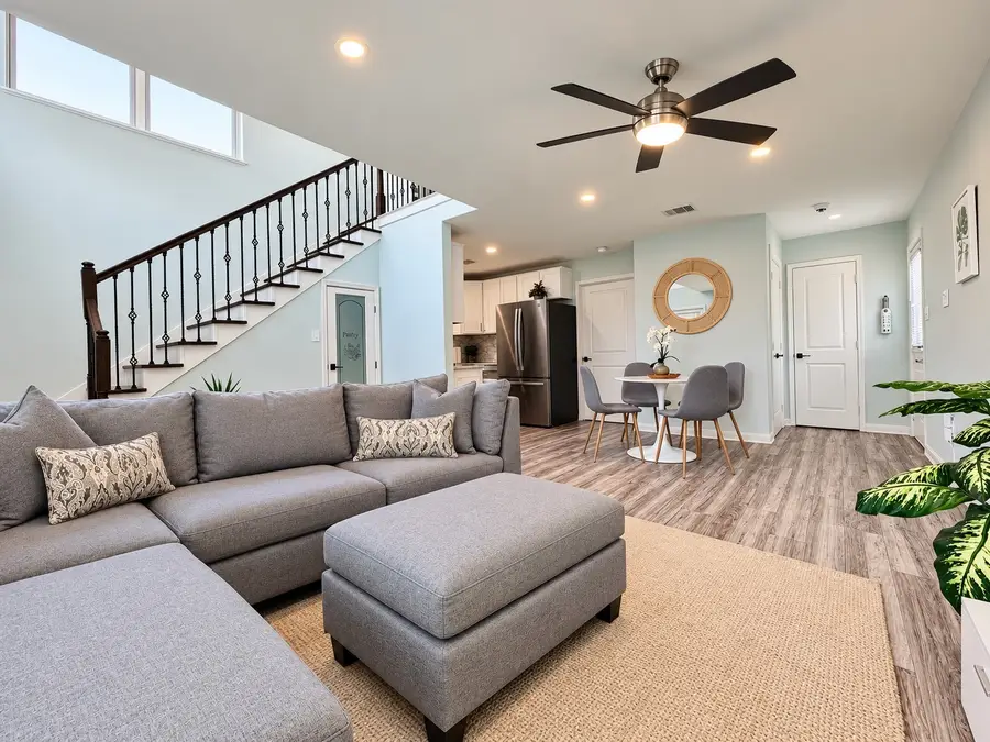 189 W Lakeview, Onalaska, TX 77360 - #3